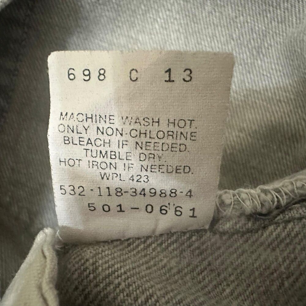 Vintage Levis 501 Jeans Mens 33x29 Gray Acid Wash Button Fly Made in USA 80s - Picture 6 of 12